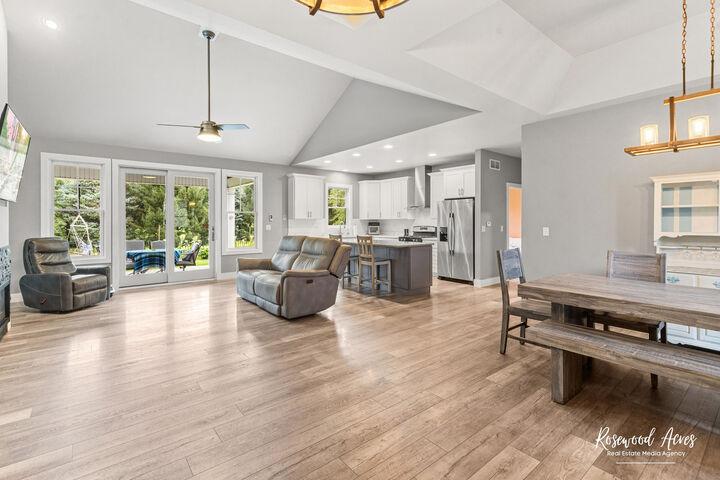 Property Photo: 1224 Game Trail N IL 60914