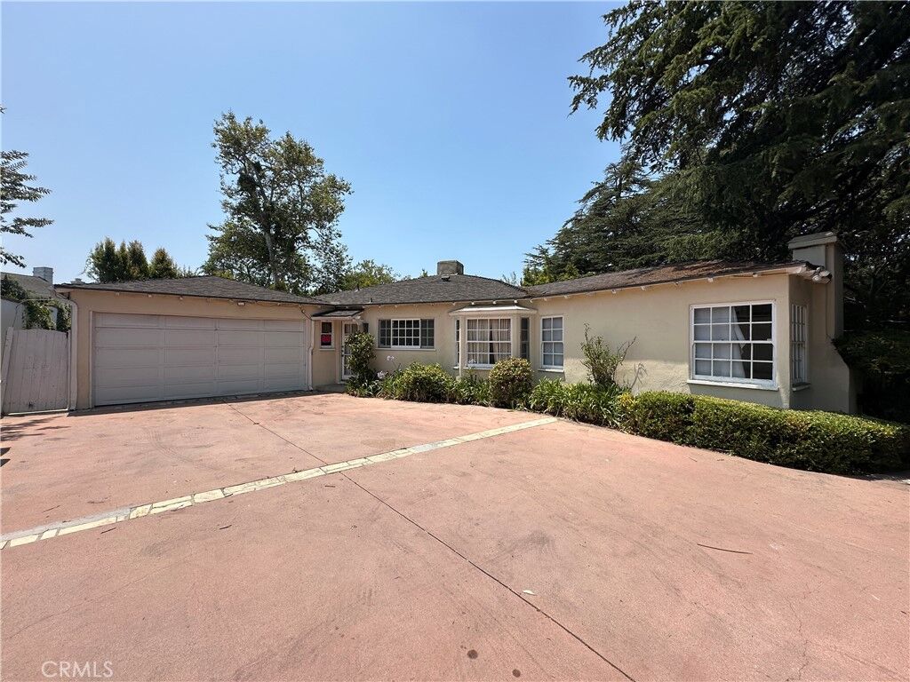 Property Photo:  11120 W Sunset Boulevard  CA 90049 