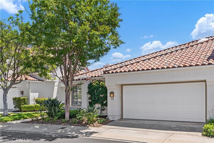 Property Photo: 31 Calle Maria CA 92688