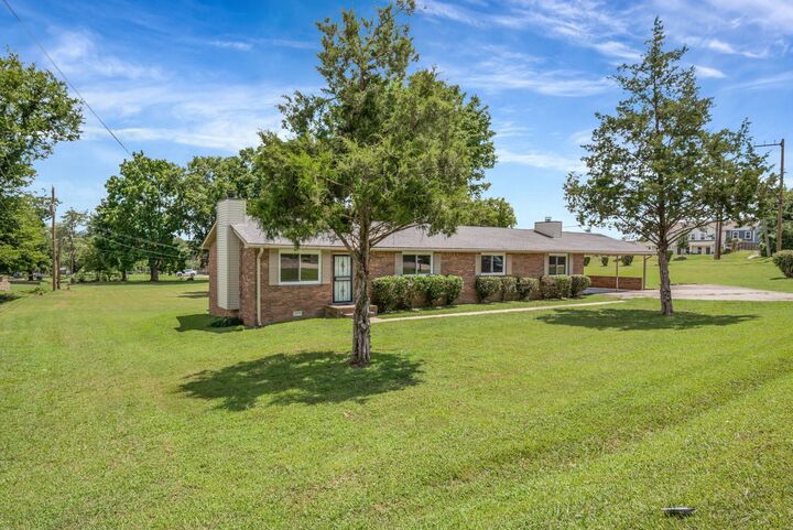 Property Photo:  3900 Drakes Branch Rd  TN 37218 