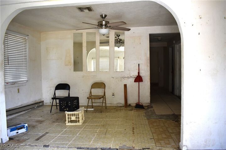 Property Photo: 2849 Price Avenue FL 33916