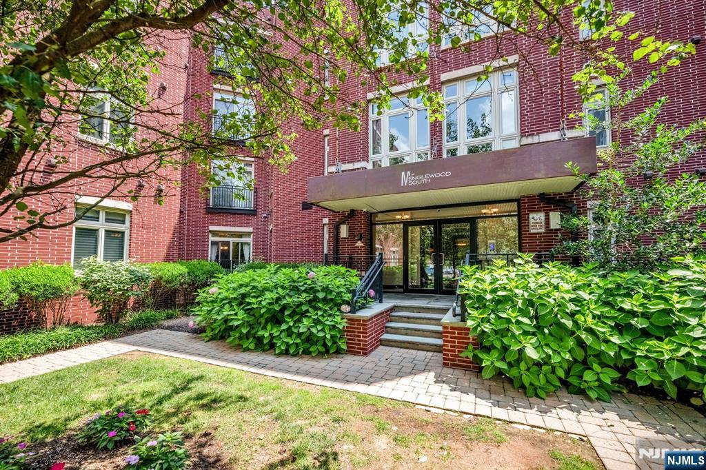 2227 Riverview Avenue 227  Englewood NJ 07631 photo