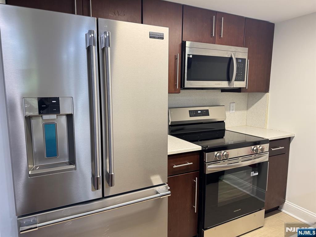 Property Photo:  55 Clinton Place 502  NJ 07601 