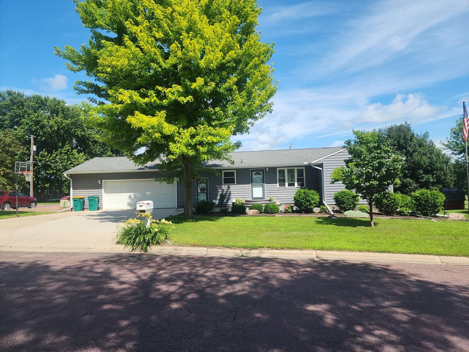 Property Photo: 112 Lynn Street MN 56171