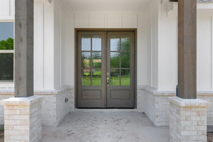 Property Photo: 180 Nix Drive TX 75440