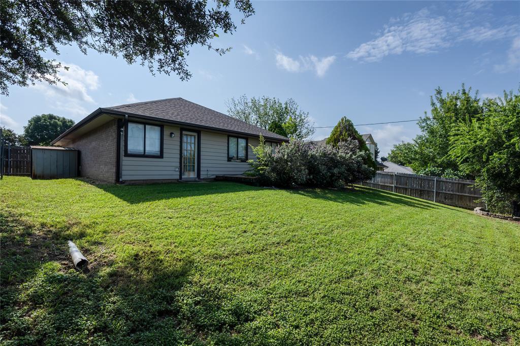 Property Photo:  305 N Long Rifle Drive  TX 76108 