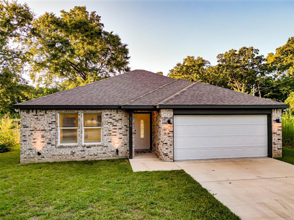 Property Photo: 1116 Kingsway TX 75143