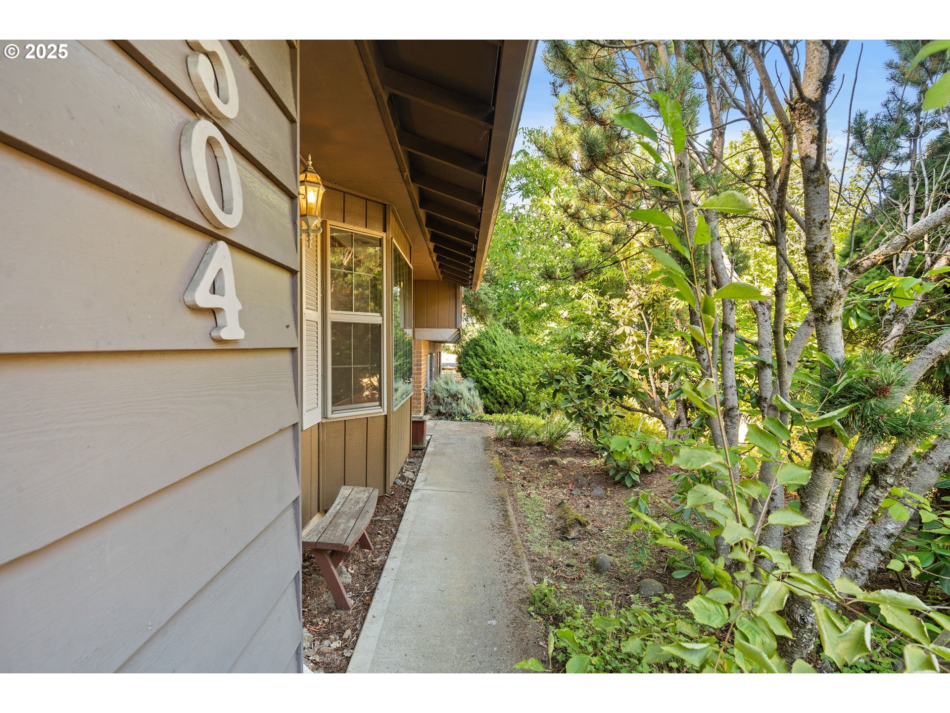 Property Photo: 1504 SE 125th Ave WA 98683