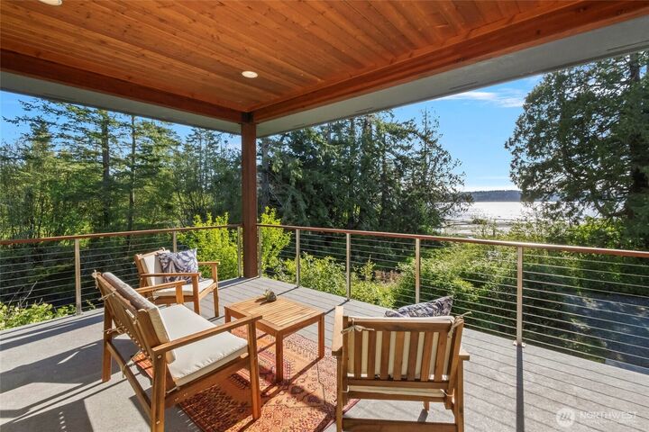 8996  Dearborn Avenue  Blaine WA 98230 photo