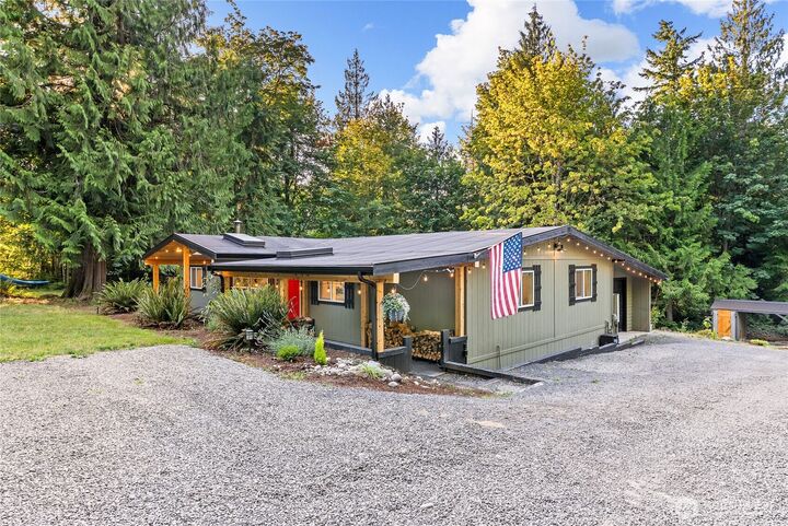 Property Photo:  28408 SE 43rd Street  WA 98024 