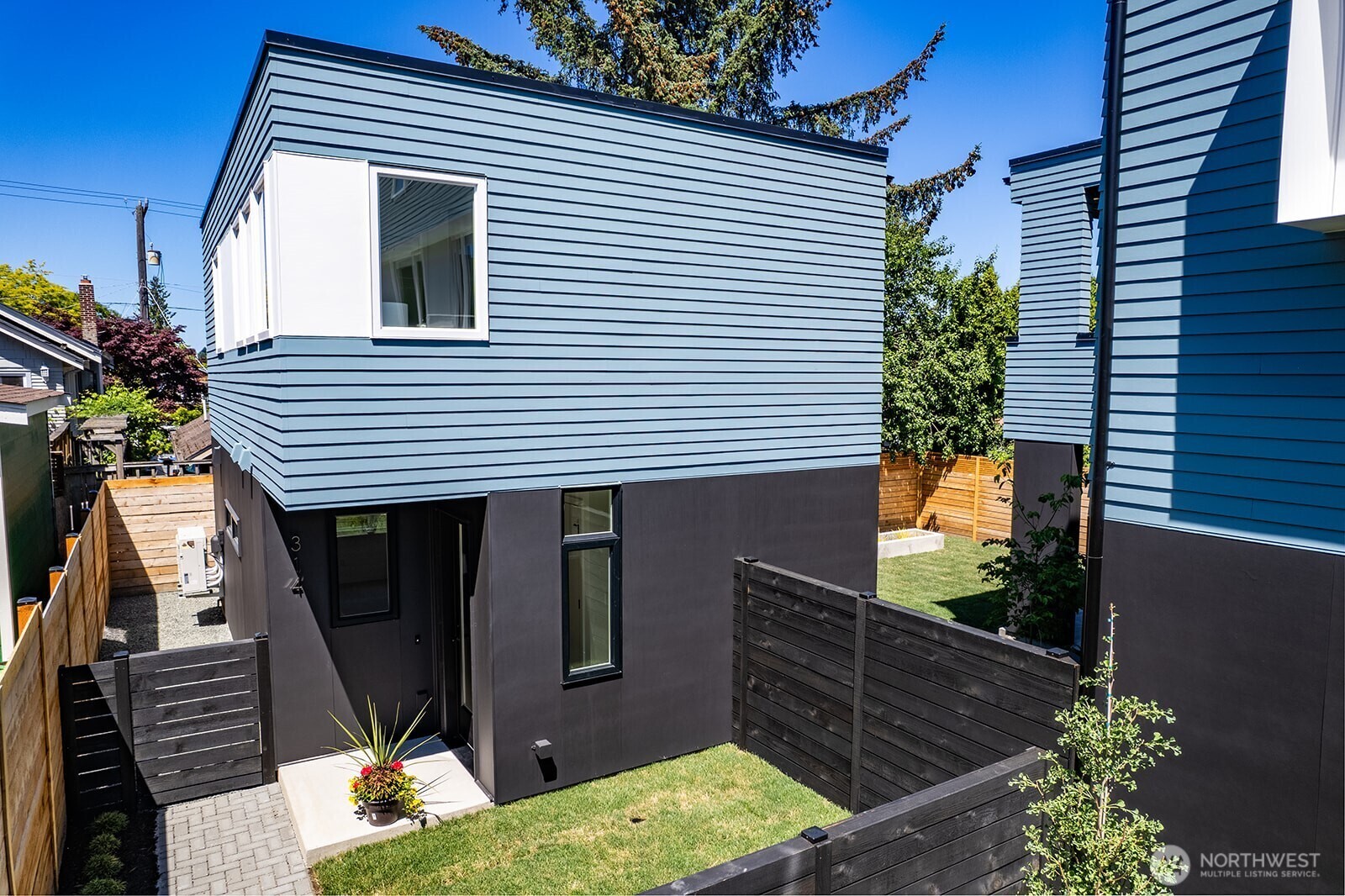 314 NE 59th Street  Seattle WA 98105 photo