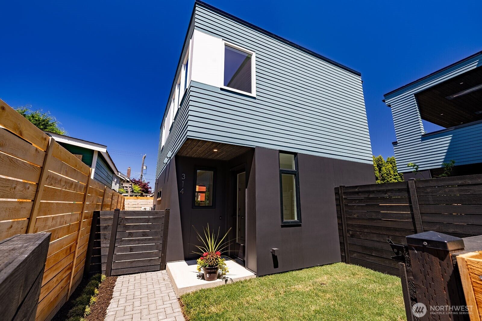 Property Photo: 314 NE 59th Street WA 98105