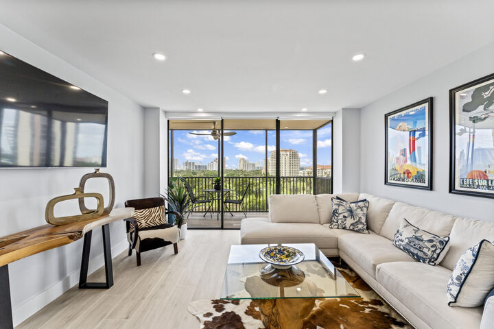 Property Photo: 20379 W Country Club Drive 937 FL 33180