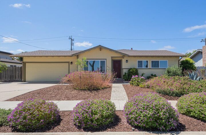 Property Photo:  624 Hartnell Street  CA 93901 