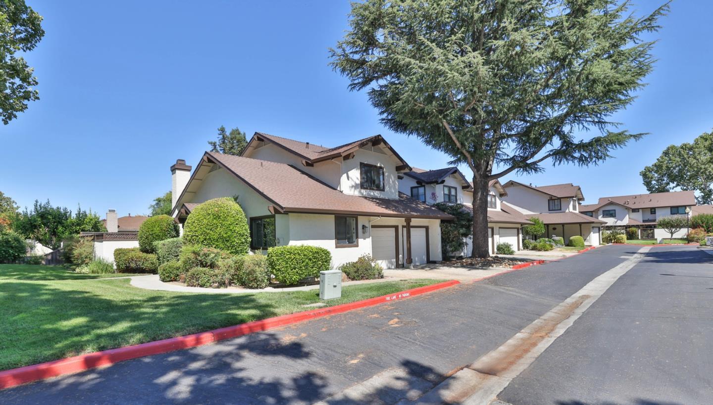 Property Photo: 3199 Chivas Place CA 95117