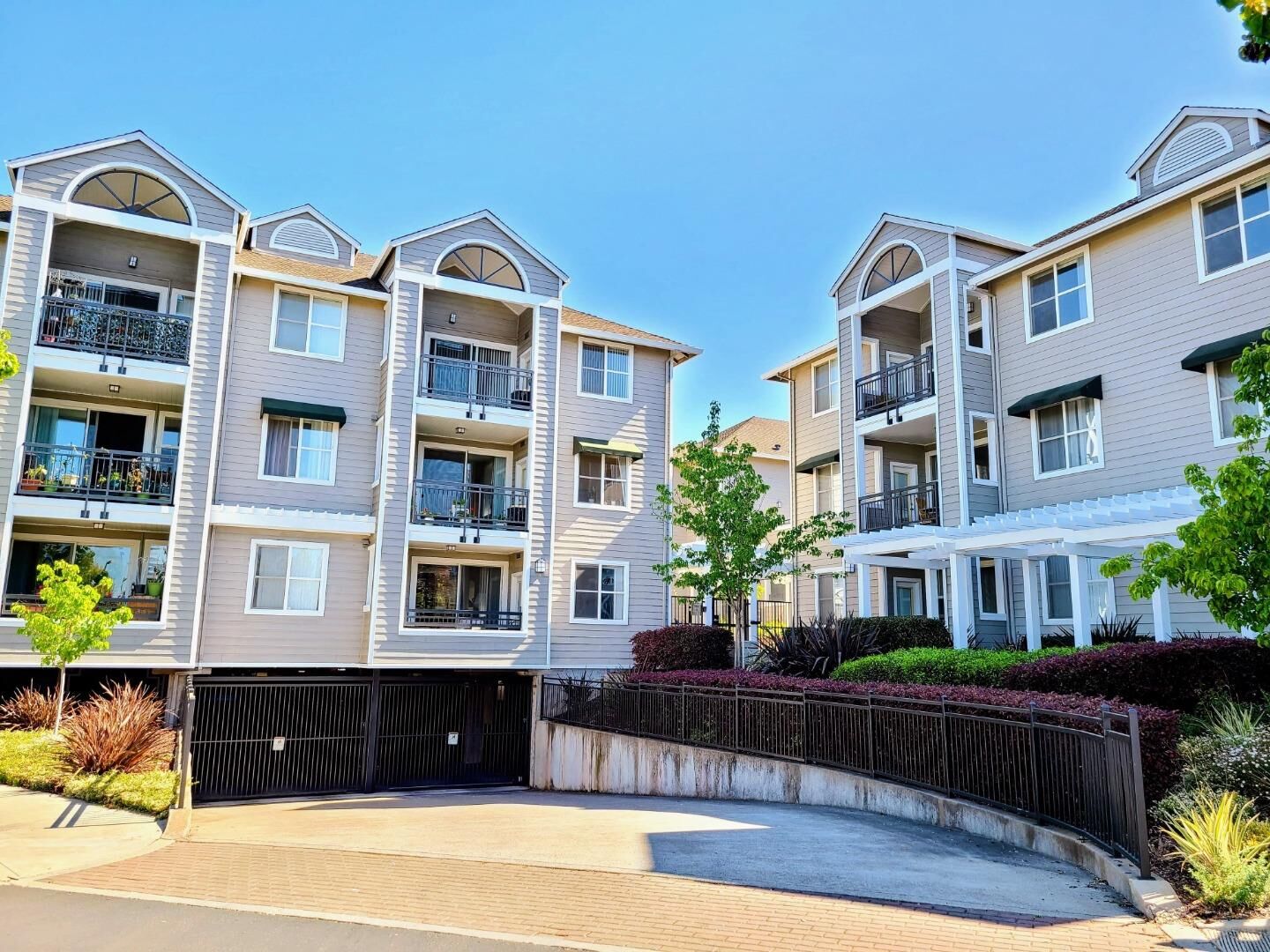 Property Photo:  1982 West Bayshore Road 214  CA 94303 