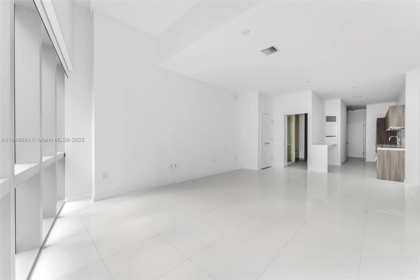 Property Photo:  851 NE 1st Ave 505  FL 33132 