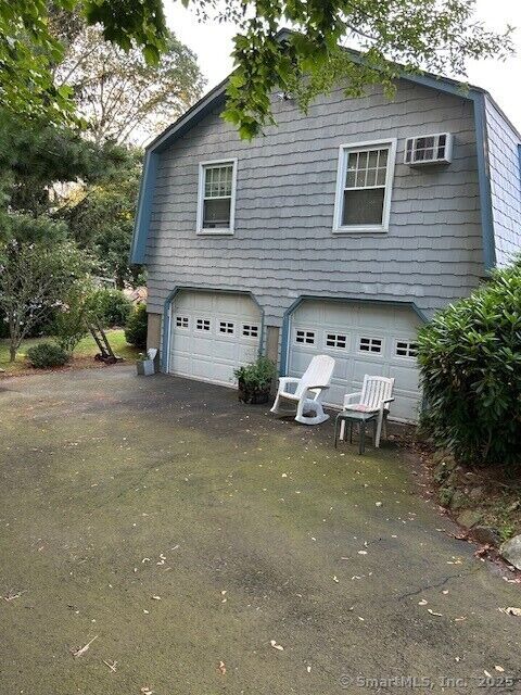 Property Photo: 15 Pickett Street CT 06460