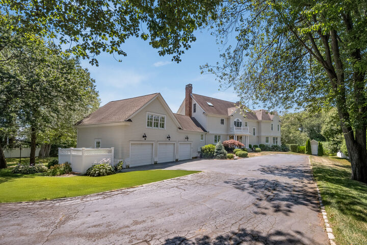 Property Photo: 10 Middle Beach Road West CT 06443