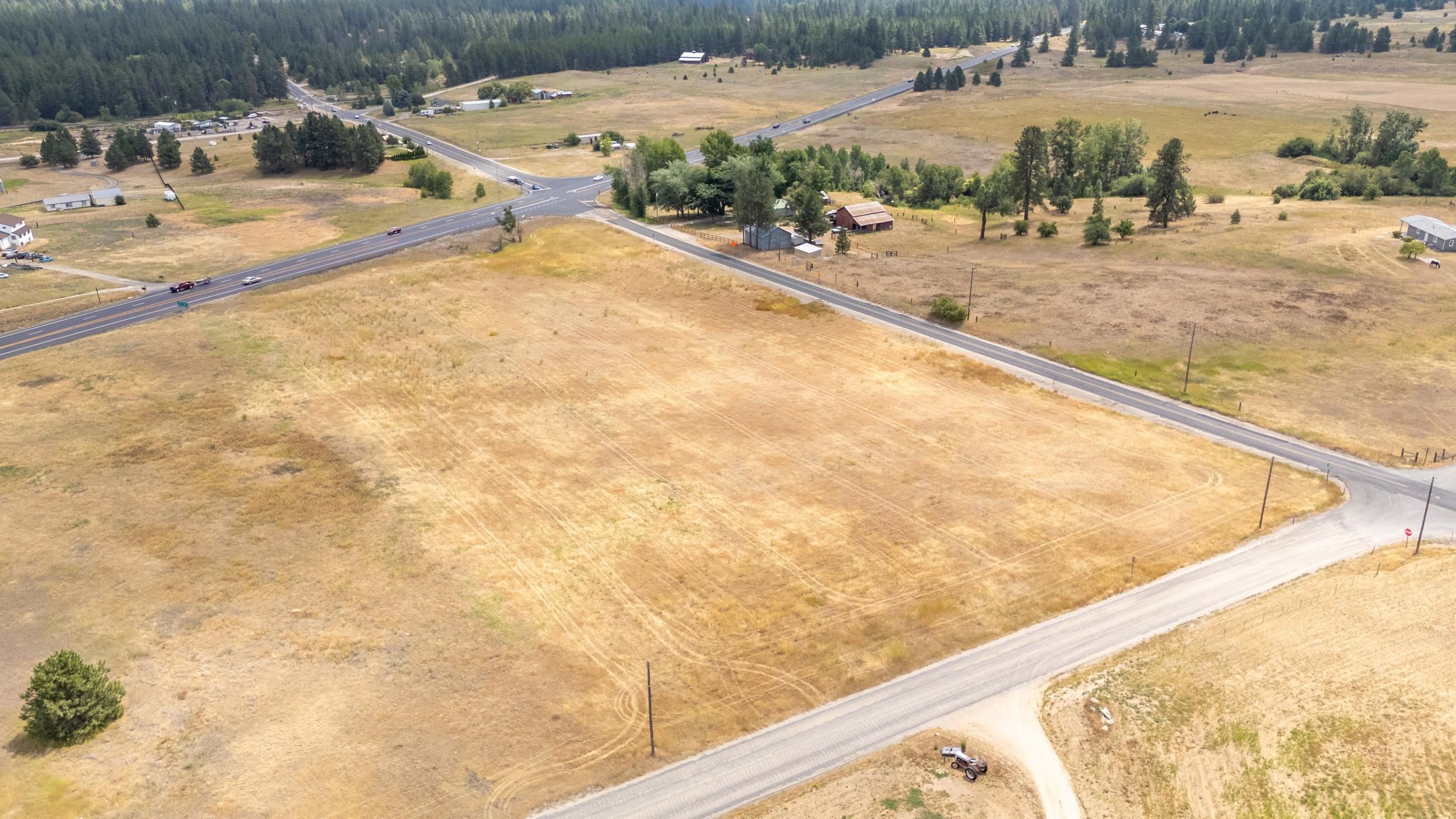 Property Photo: 2122 W Staley Rd WA 99006