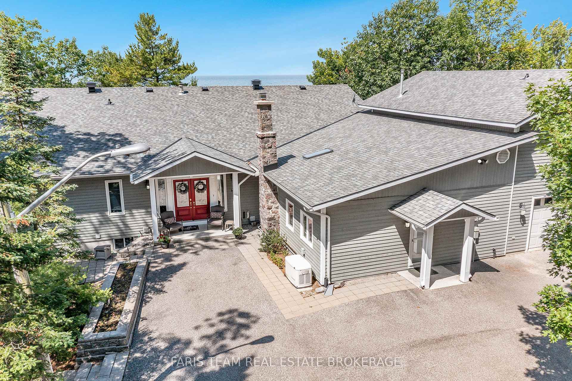 Property Photo: 24 Finley Drive ON L0L 2J0