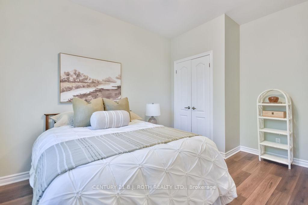 Property Photo: 41 Riverwalk Drive ON L0K 1E0