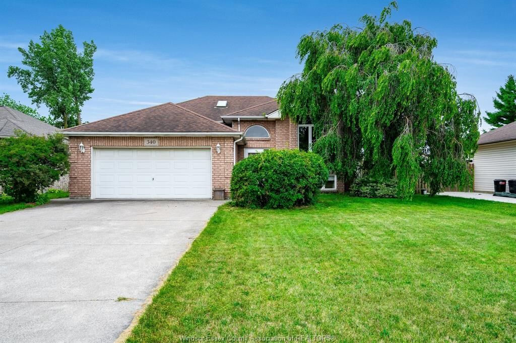 Property Photo: 340 Sunnyside ON N9J 3J3