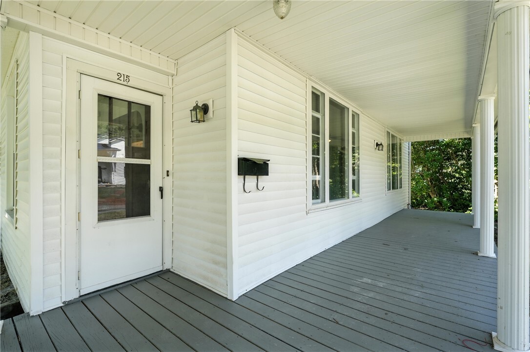Property Photo: 215 S Mercer St PA 16125