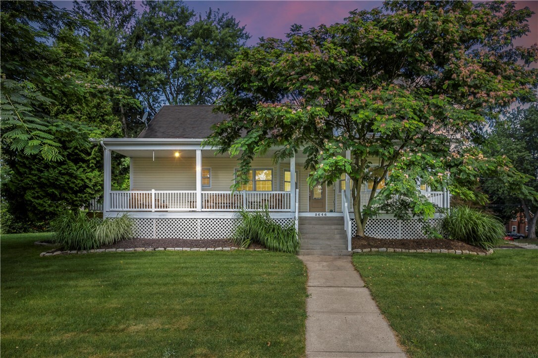 Property Photo: 5646 Willow Terrace PA 15102