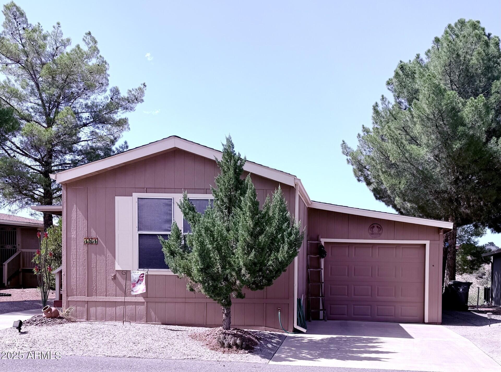 Property Photo: 2050 W State Route 89A -- 181 AZ 86326