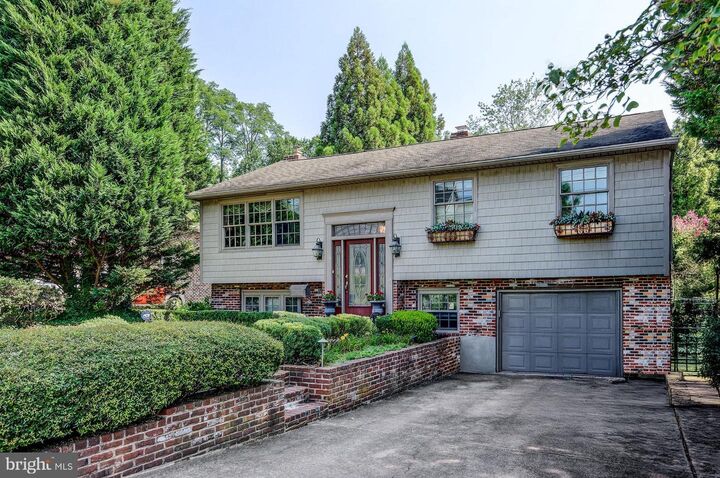 Property Photo: 613 Centre St. NJ 08033