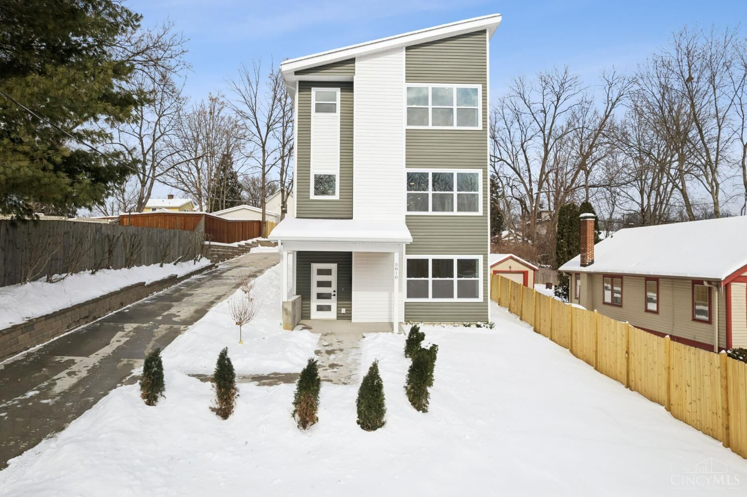 Property Photo:  5810 Arnsby Place  OH 45227 