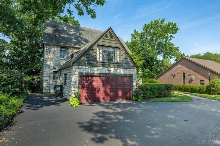 Property Photo:  20 Sycamore Terrace  OH 45044 