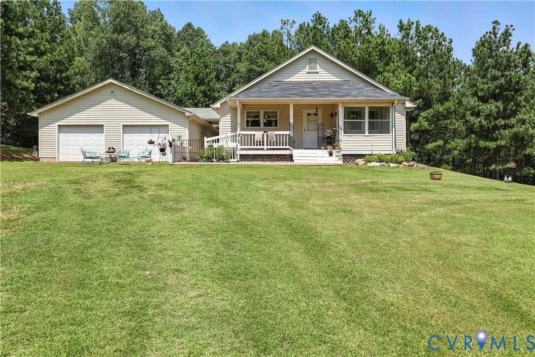 Property Photo: 2481 Falkland Road VA 23954