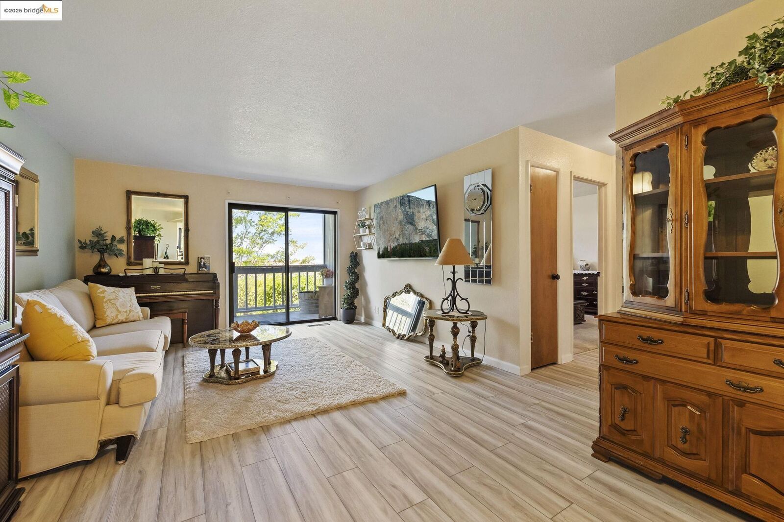 Property Photo: 19849 Villa Drive #113 CA 95370