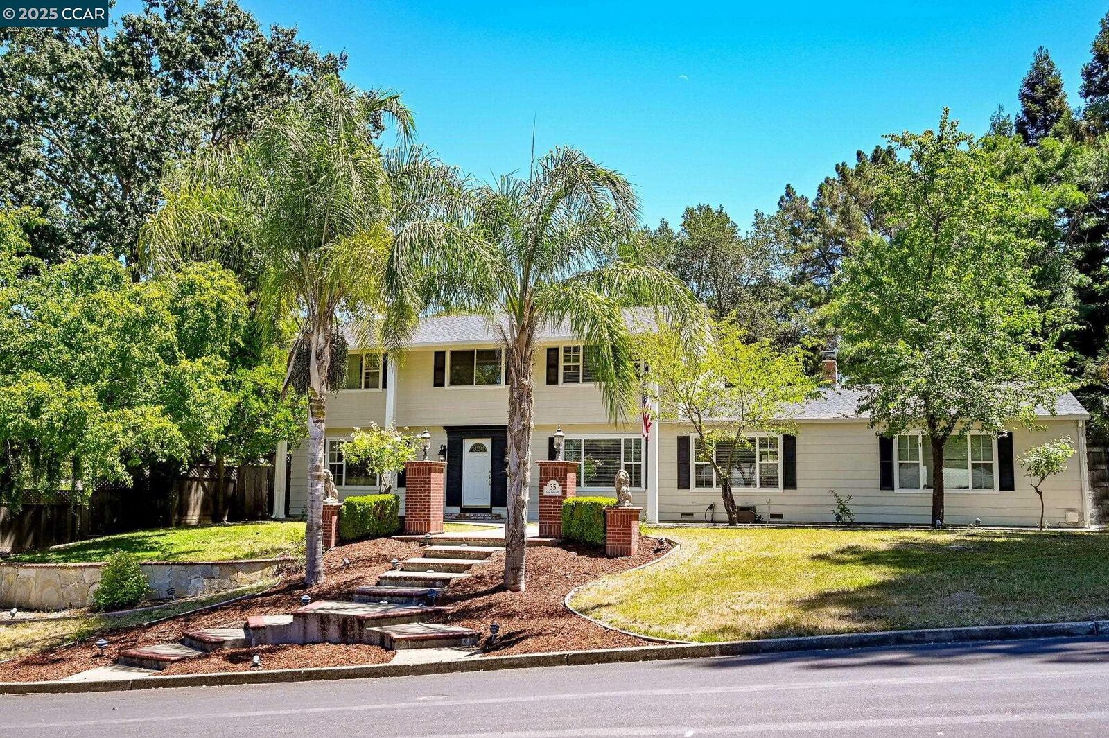 Property Photo: 35 Alta Sierra Pl CA 94507