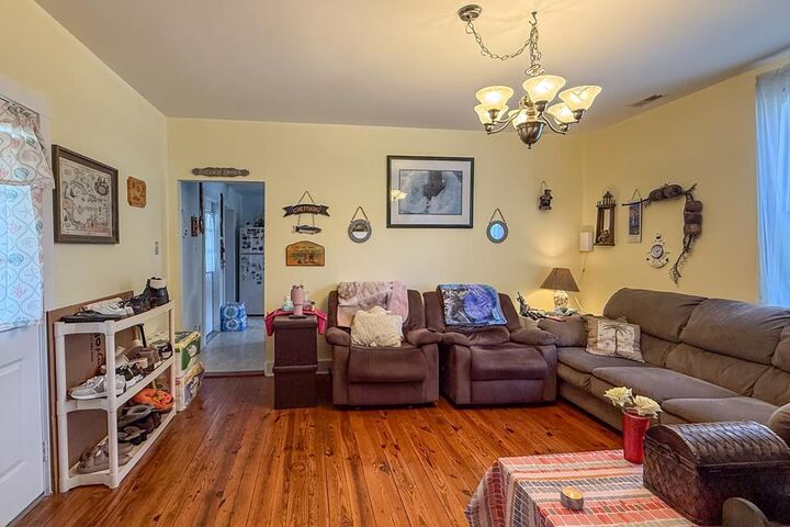 Property Photo: 38 Main St VA 23480