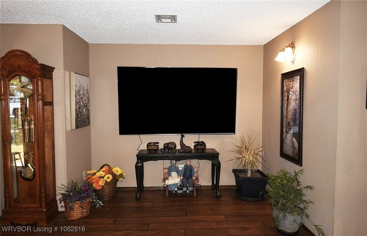 Property Photo: 115 Crest Drive OK 74953