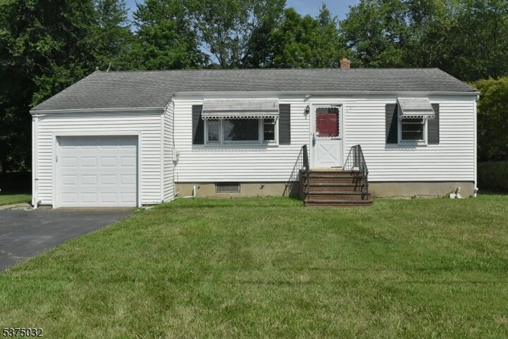 41 Lefke Ln  Hanover Twp. NJ 07981 photo