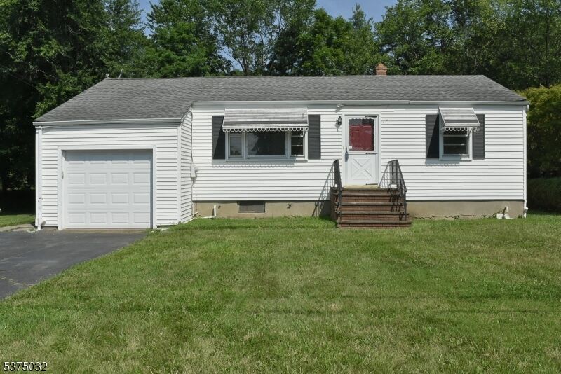 Property Photo: 41 Lefke Ln NJ 07981