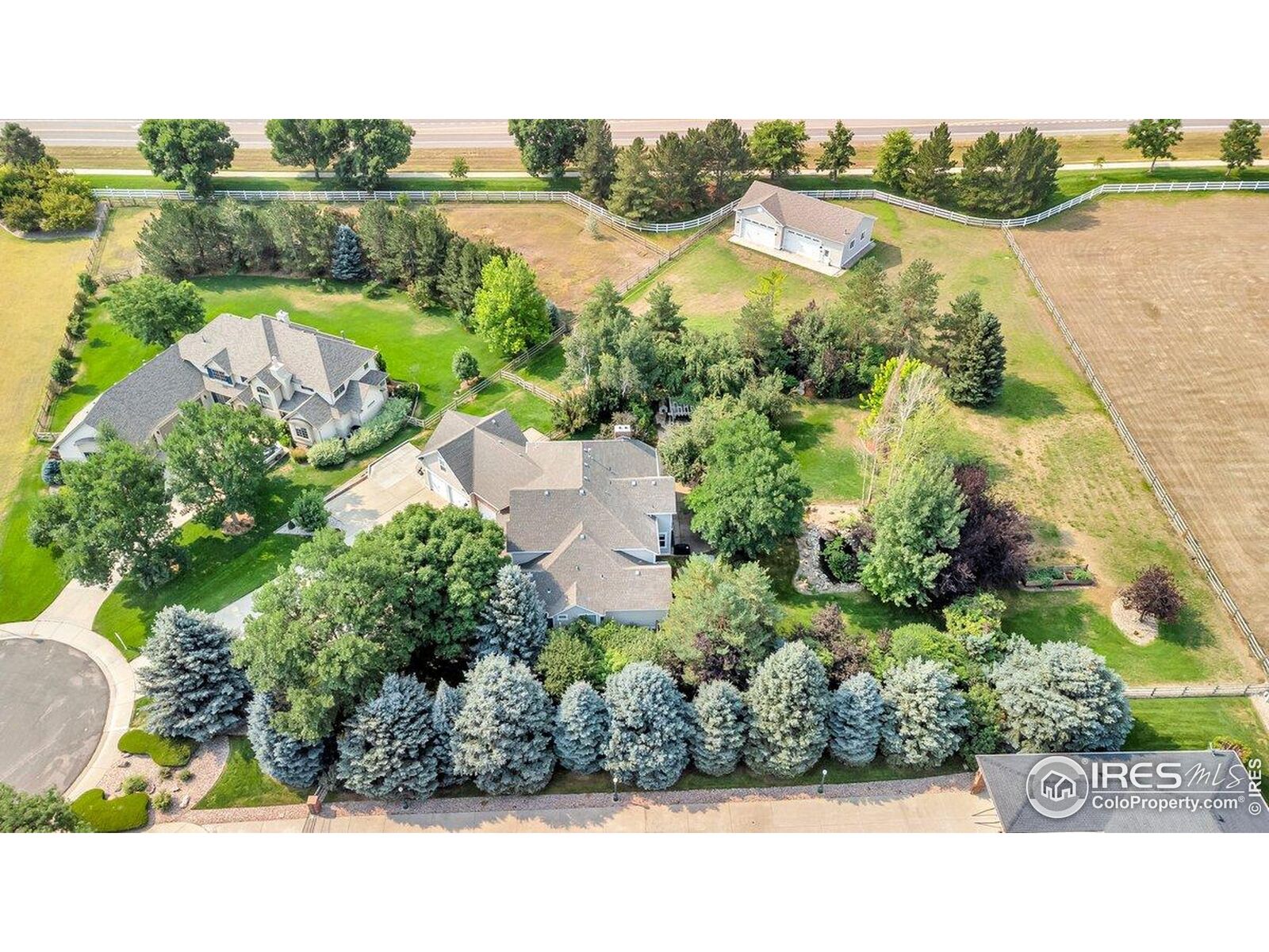 Property Photo: 7507 Blue Water Ct CO 80525