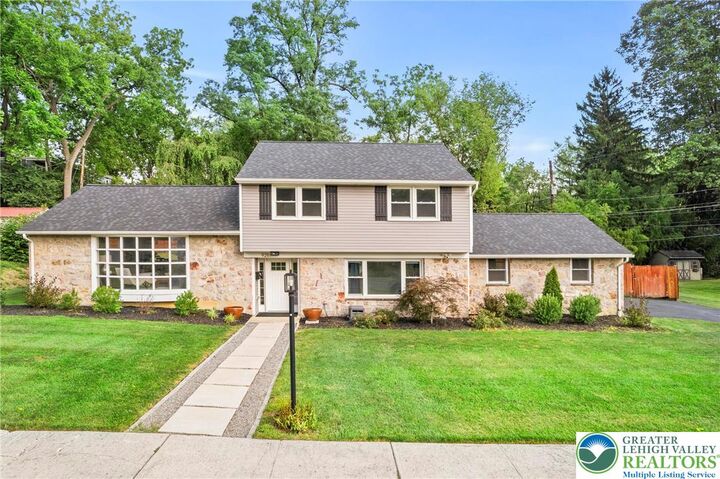 921 N 26th Street  Allentown City PA 18104 photo