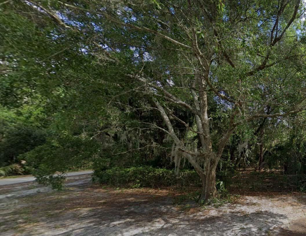 Property Photo:  Una Drive  FL 32773 