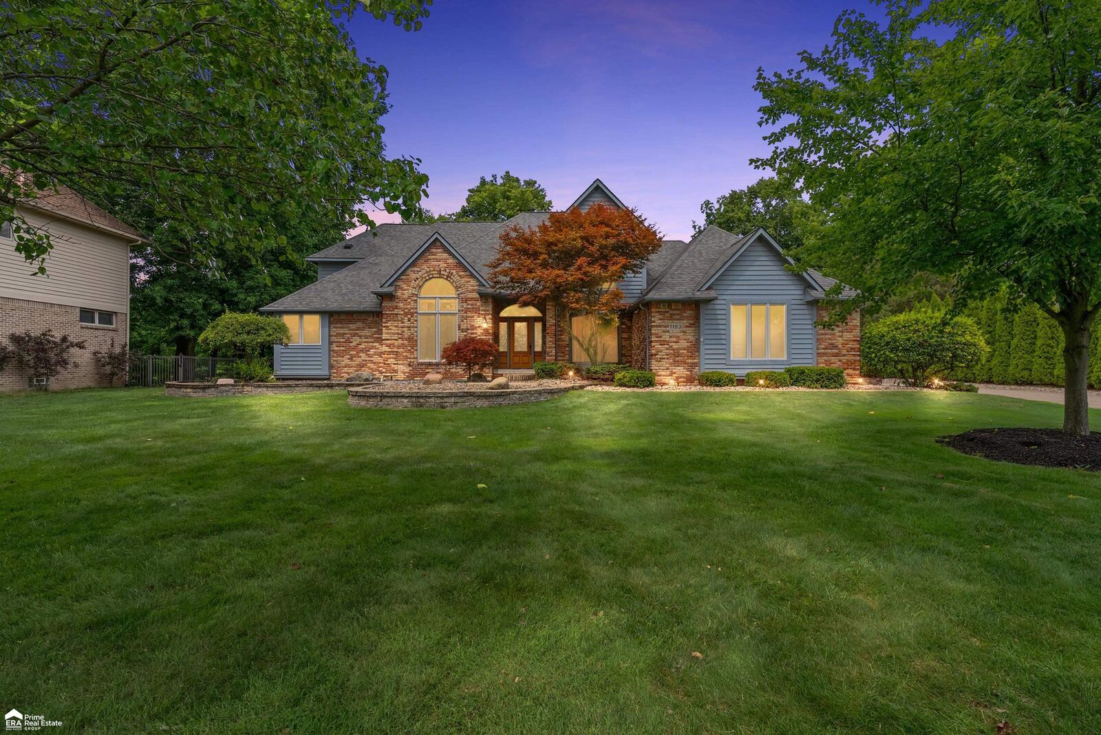 Property Photo:  1183 Kings Carriage Road  MI 48439 