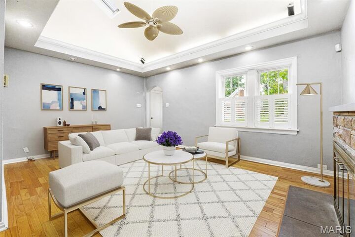 Property Photo:  6752 Eichelberger Street  MO 63109 