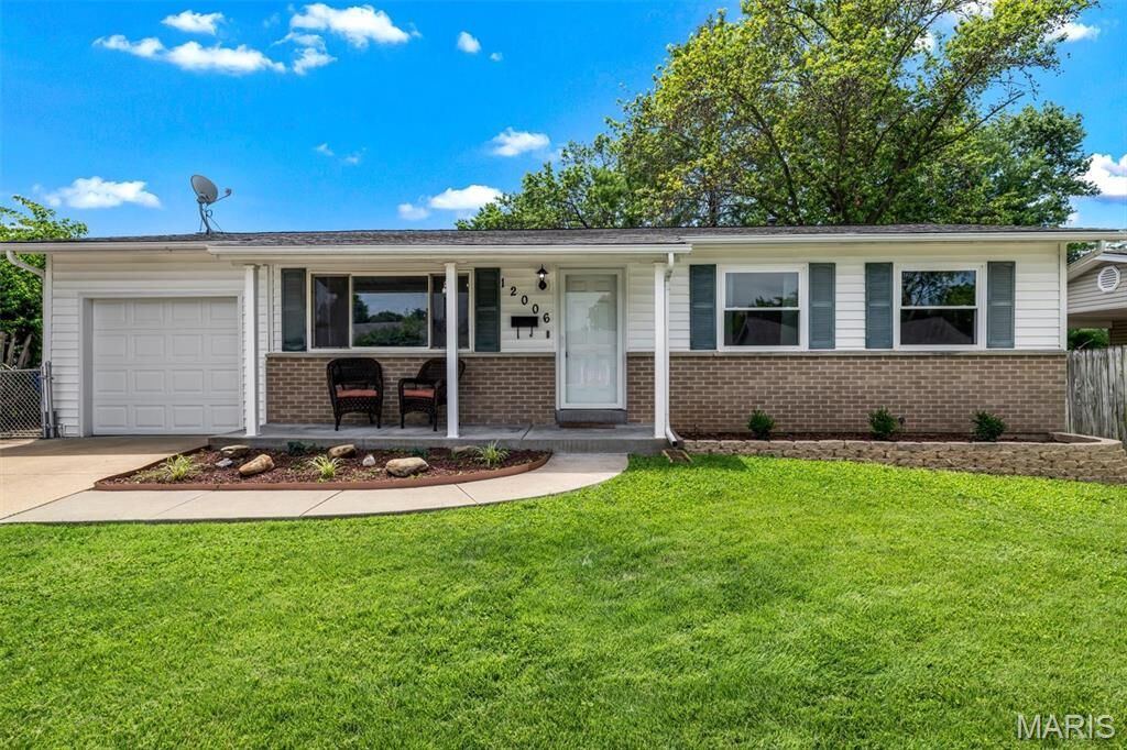 Property Photo: 12006 Glengrove Drive MO 63043