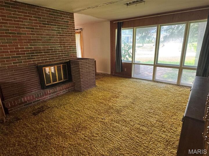 Property Photo:  101 Stoneyside Lane  MO 63132 