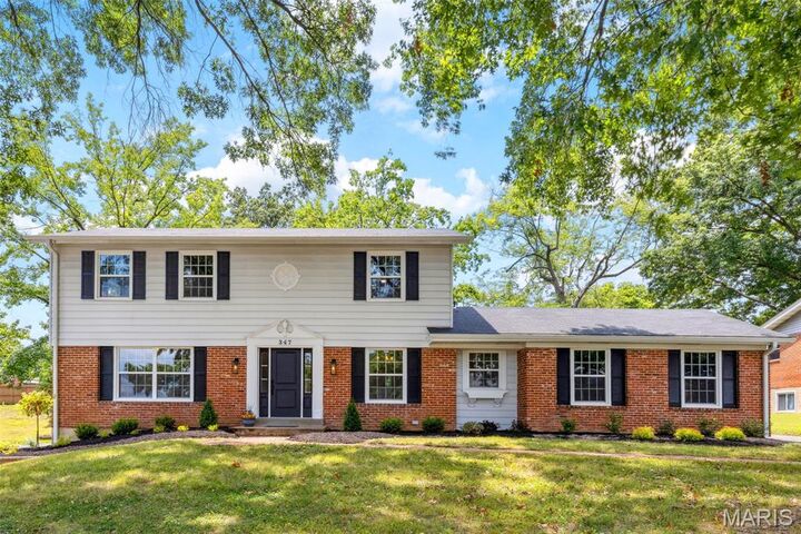 347 Meadowbrook Drive  Ballwin MO 63011 photo