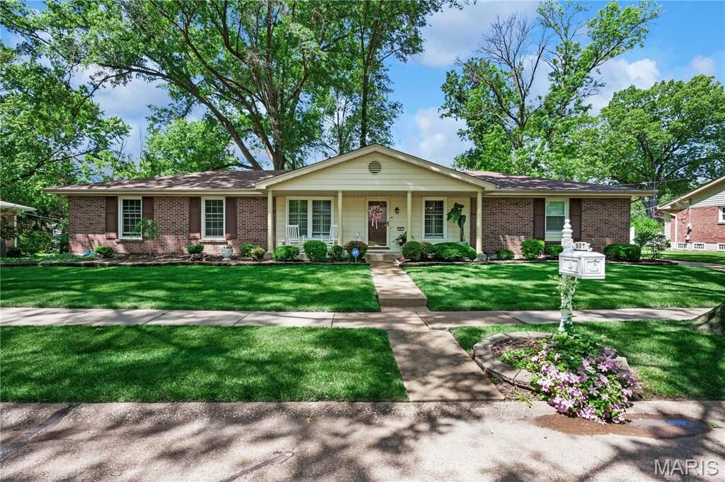 Property Photo:  507 Mercer Manor Drive  MO 63011 
