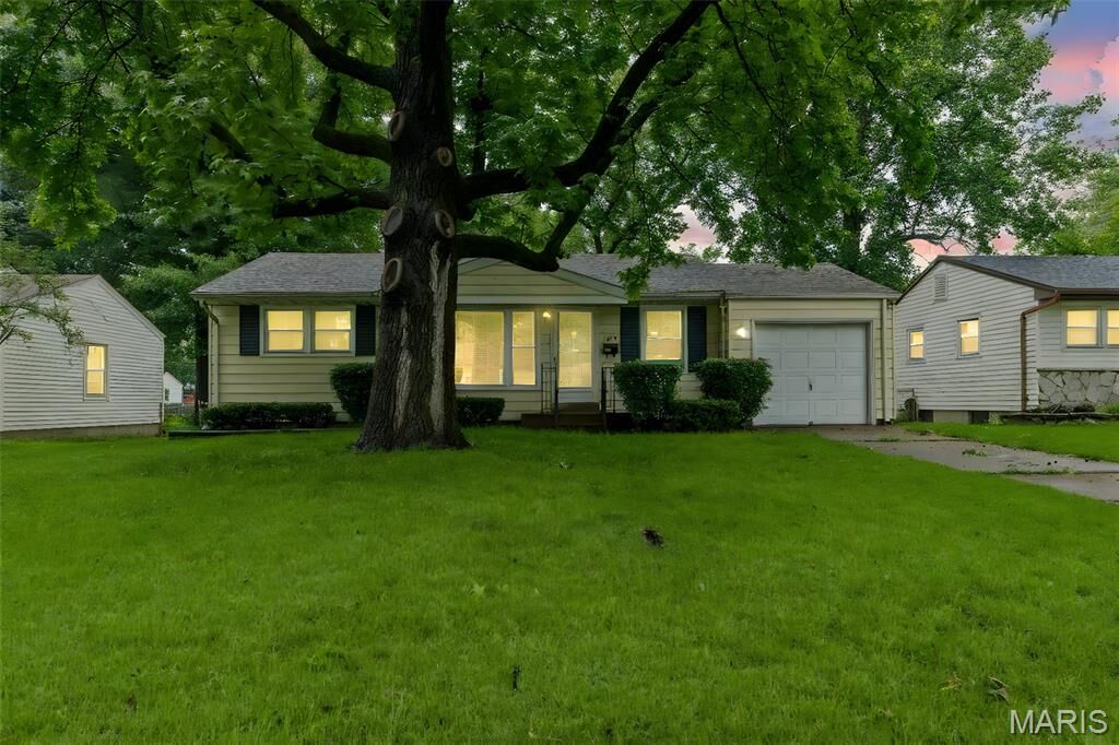 Property Photo: 165 Saint Daniel Lane MO 63031